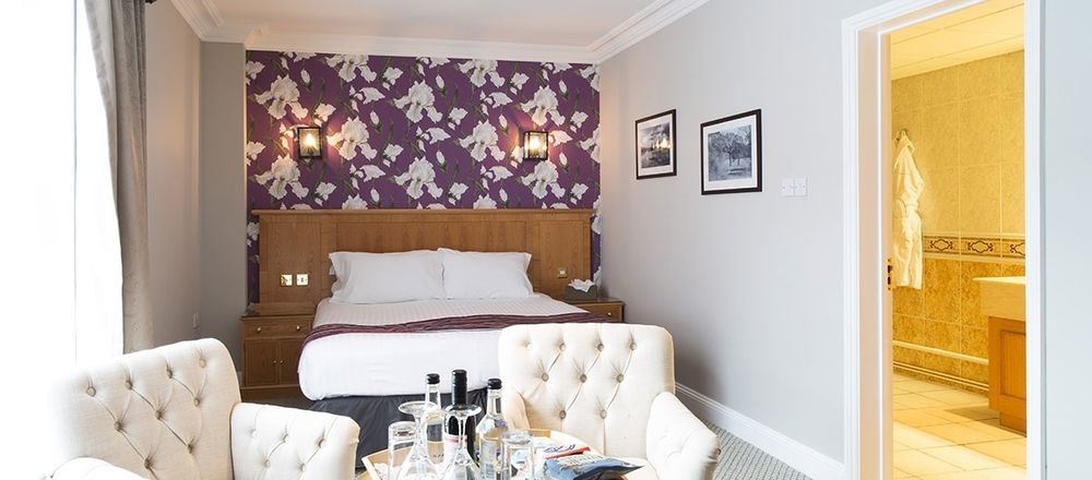 Hall And Hotel Whittlebury