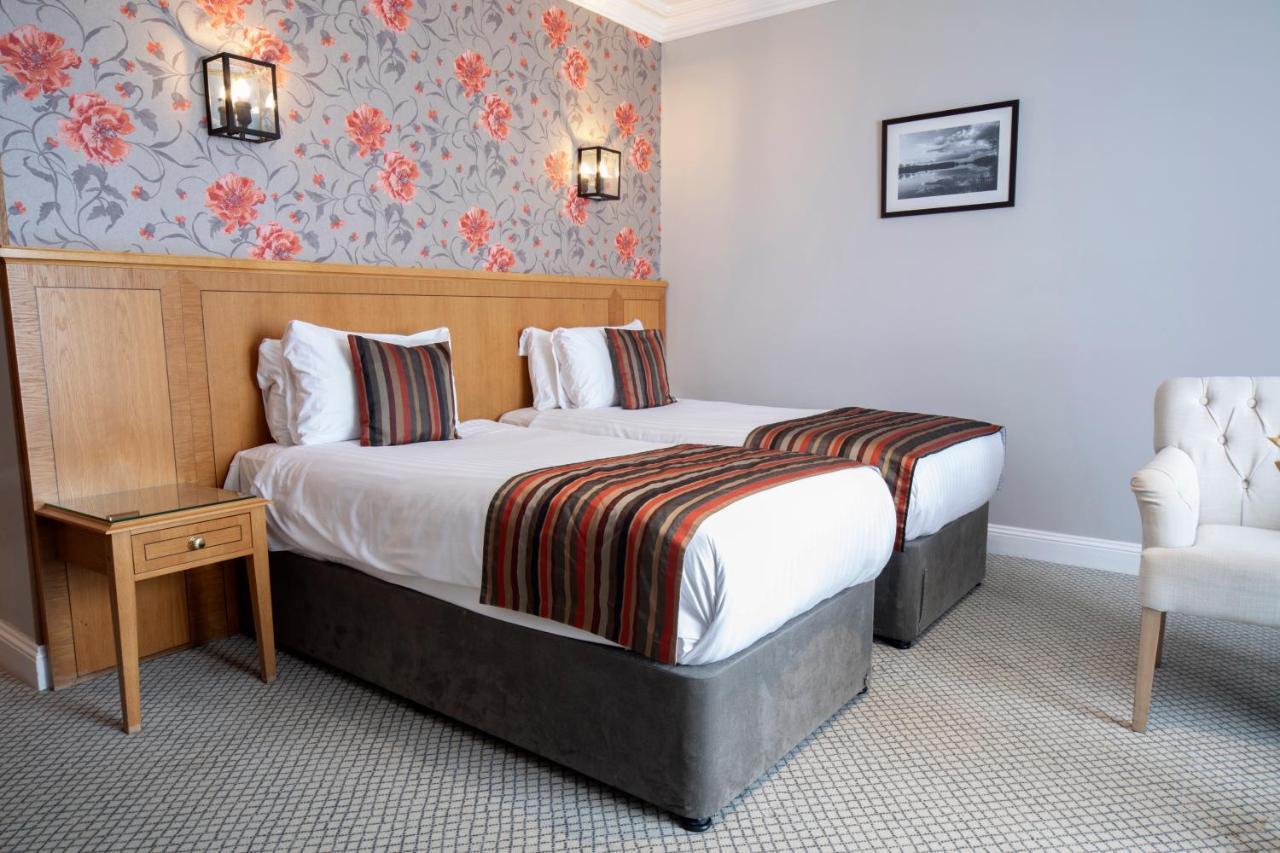 Hall And 4* Whittlebury