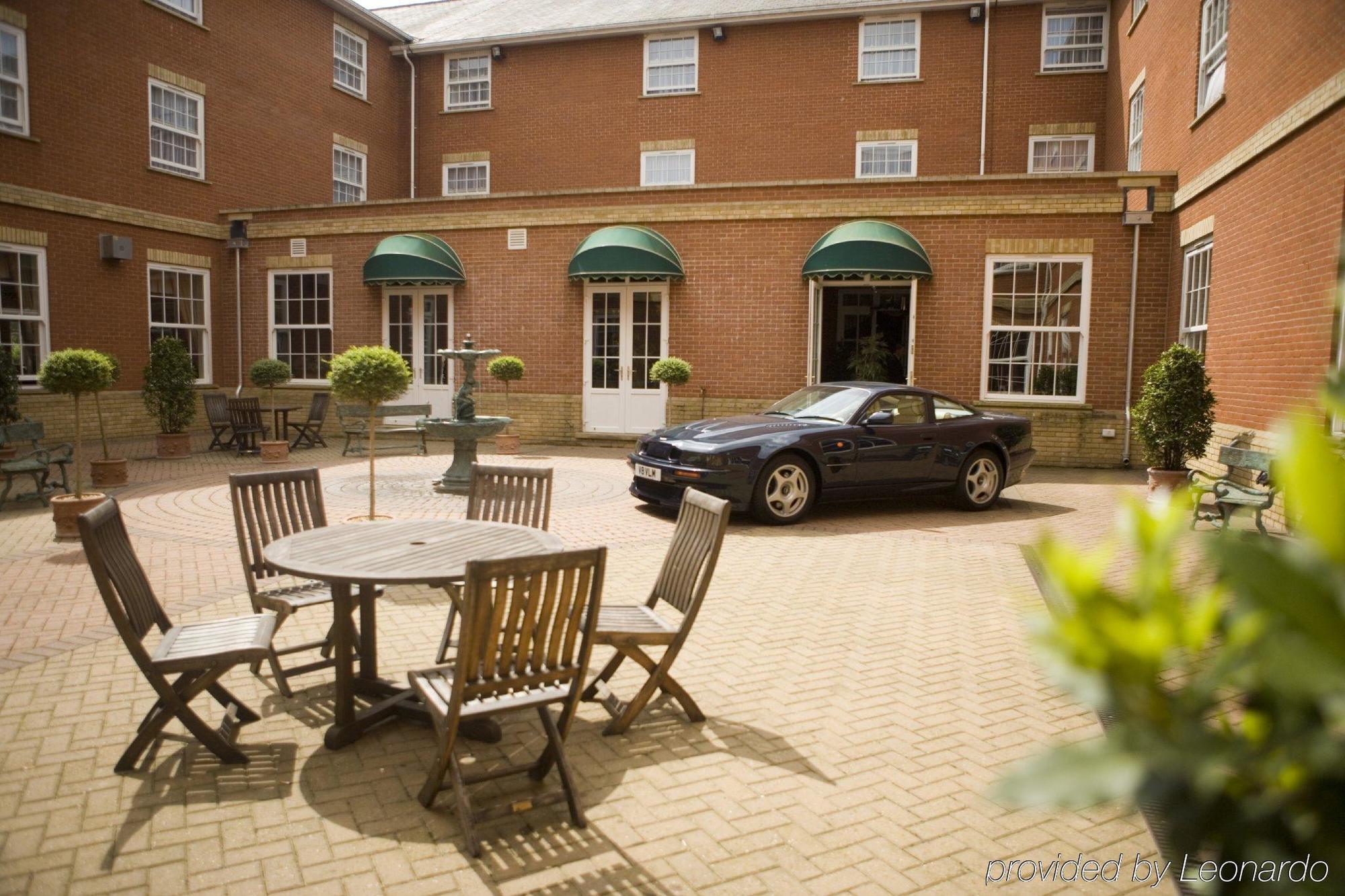 Hall And 4* Whittlebury