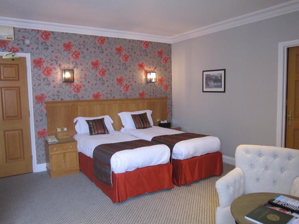 Hotel Hall And